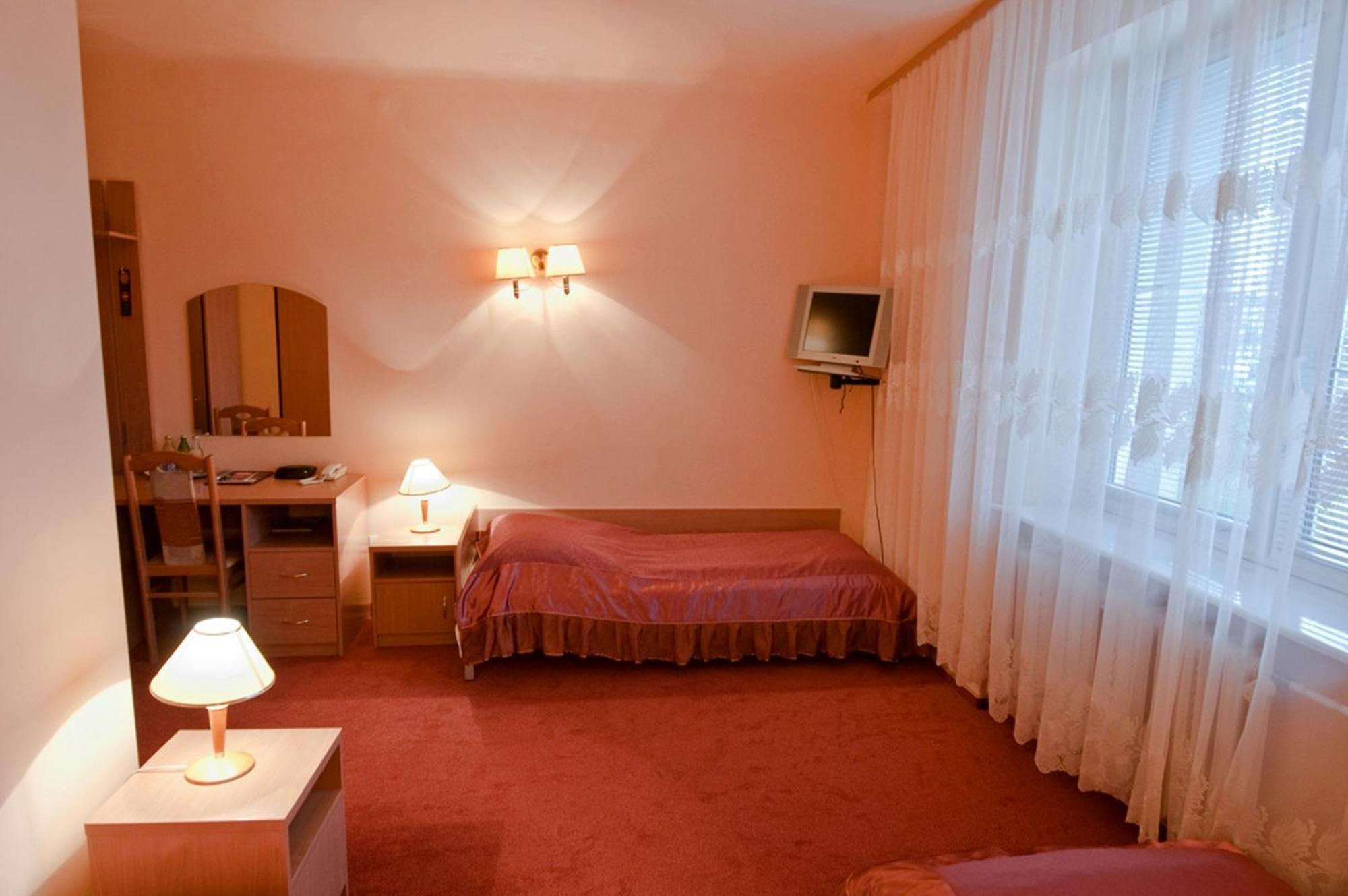 Iskra Hotel Radom Kamer foto