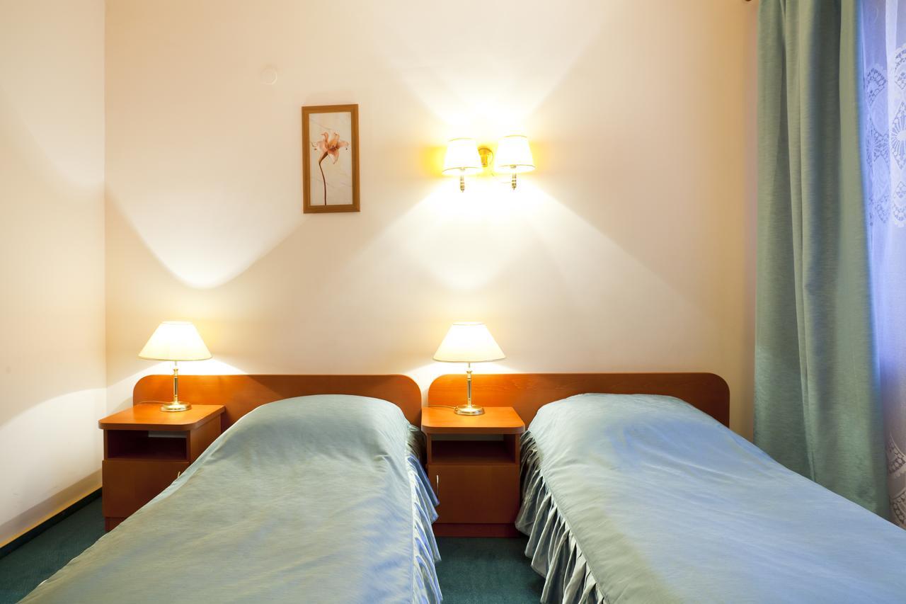 Iskra Hotel Radom Kamer foto